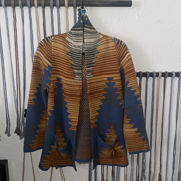 Jacket - Picture 2 of 4